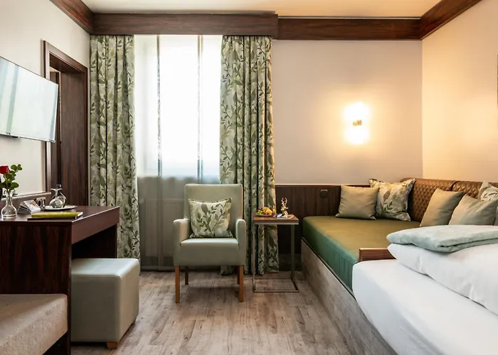 Goldener Hirsch Hotel