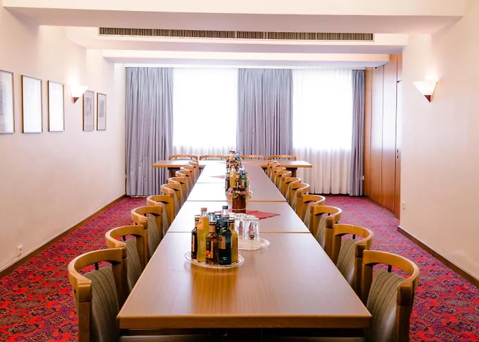 Goldener Hirsch Hotel